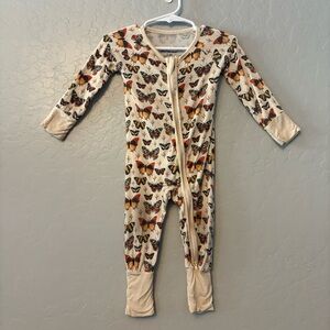 Little one shop cream butterfly print convertible footie pajamas 3-6 months